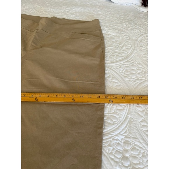 Terra & Sky Women 2X Petite Brownstone Pull On Capri Pants TS18833 Tan Crop - Picture 2 of 8